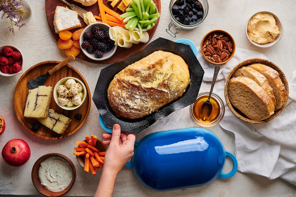 Loafnest: Incredibly Easy Artisan Bread Kit. Cast Iron Dutch Oven [Blue Gradi...